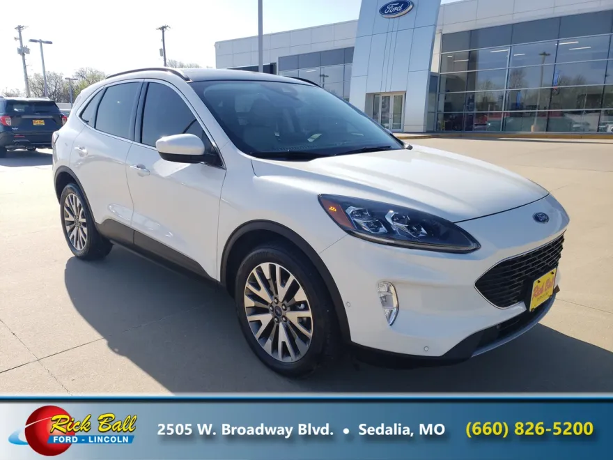 2021 Ford Escape Titanium photo 1