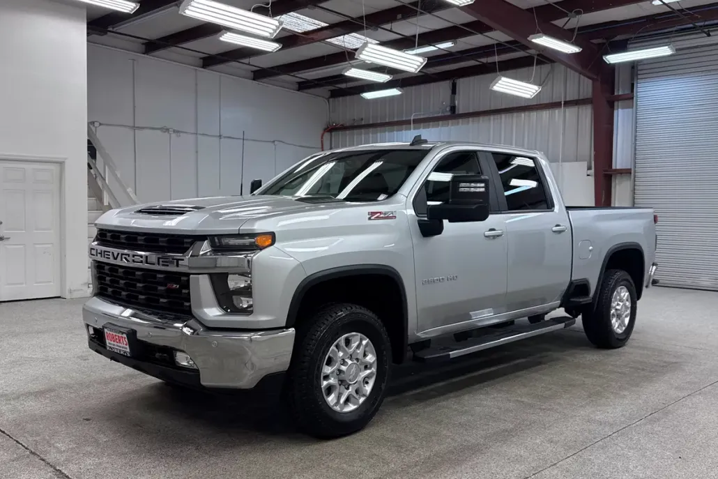 2020 Chevrolet Silverado 2500HD LT photo 1