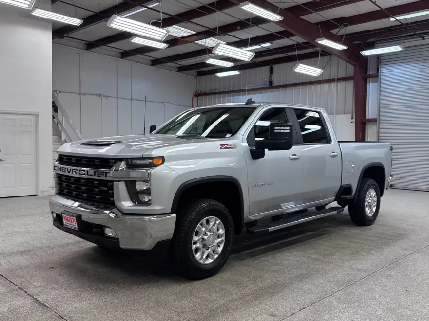 2020 Chevrolet Silverado 2500HD LT photo 1
