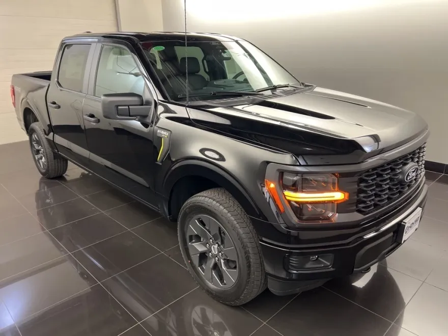 2025 Ford F-150 STX photo 1