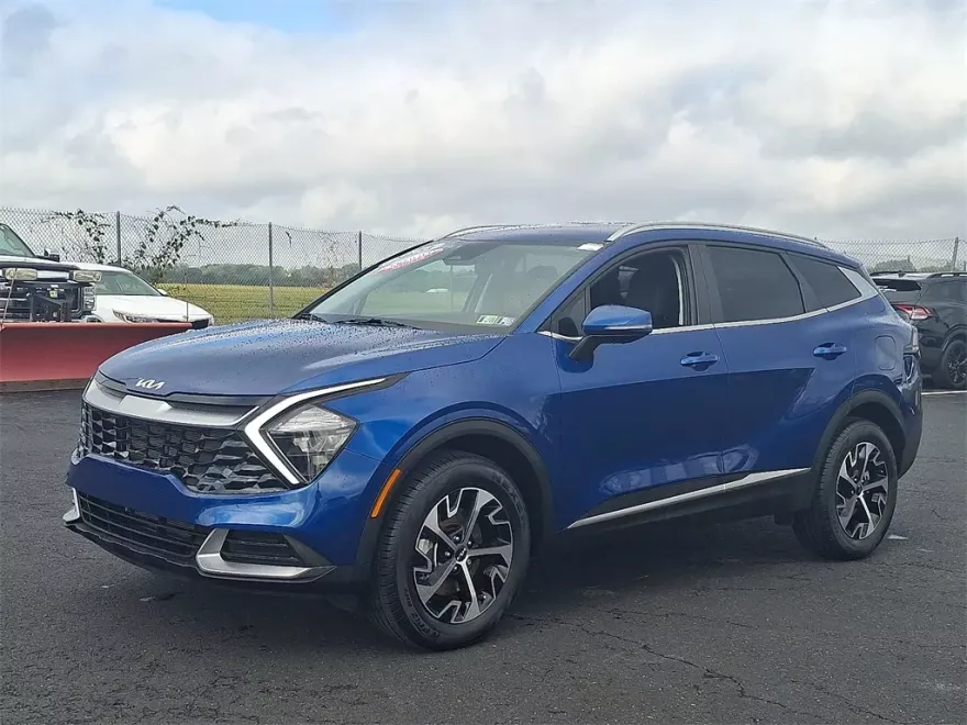 2023 Kia Sportage EX photo 1