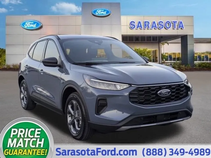 2025 Ford Escape ST-Line photo 1