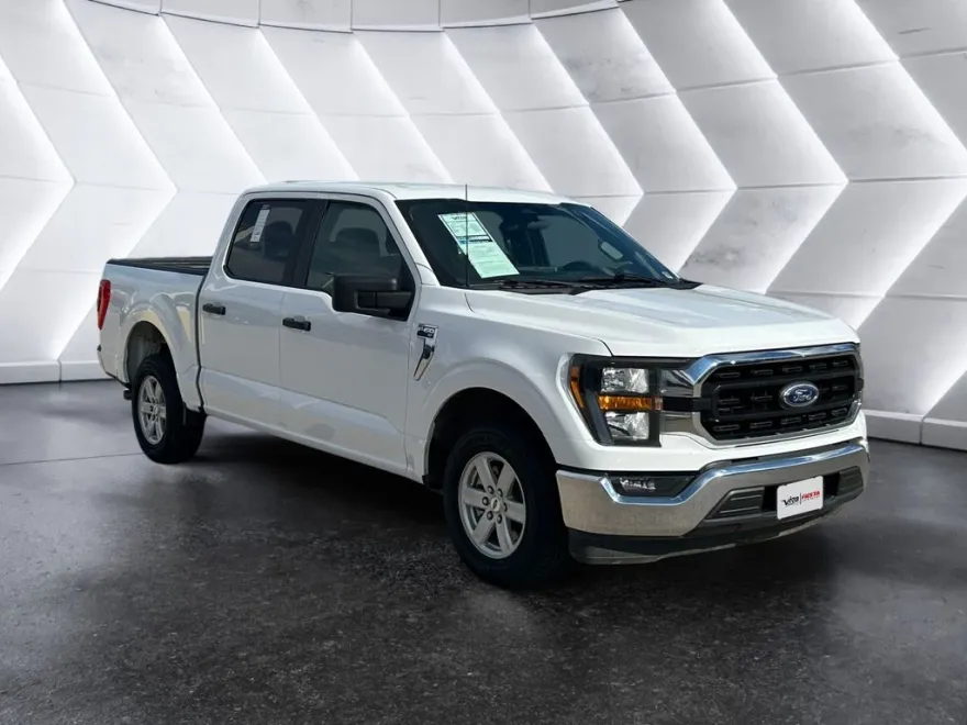 2023 Ford F-150 XLT photo 1