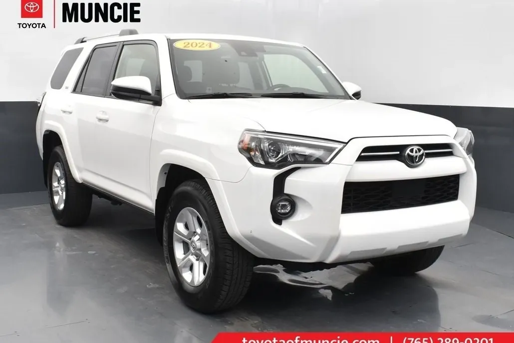 2024 Toyota 4Runner SR5 photo 1