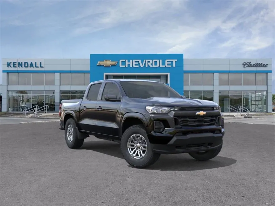 2025 Chevrolet Colorado Work Truck LT photo 1