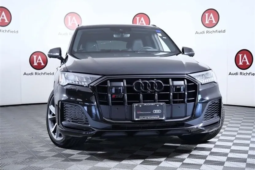 2023 Audi SQ7 Prestige photo 1