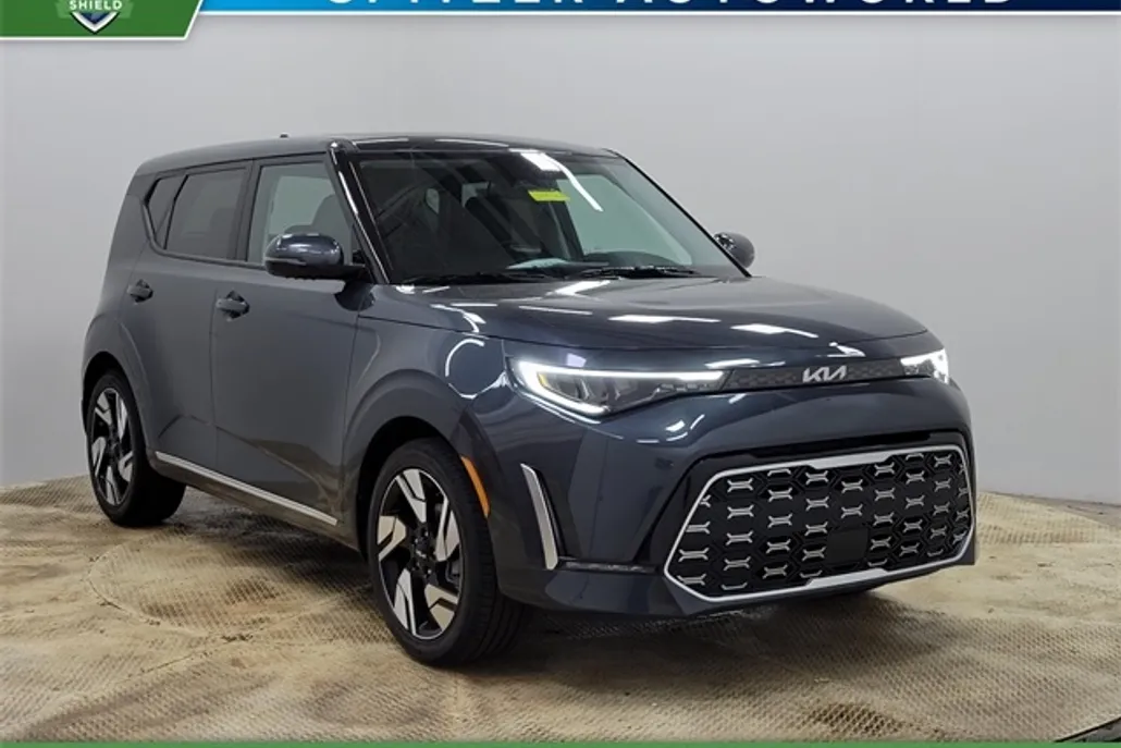 2025 Kia Soul GT-Line photo 1