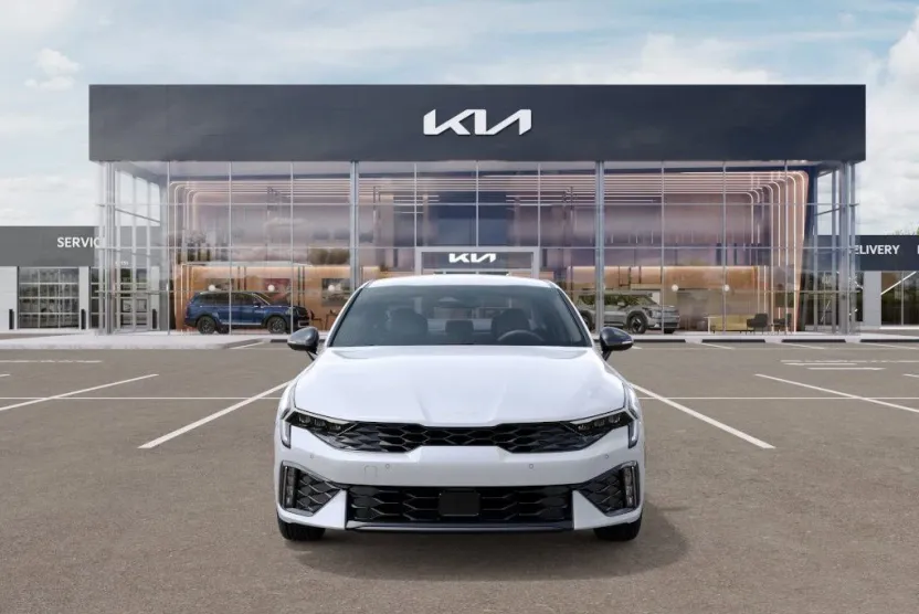 2026 Kia K5 GT-Line photo 1