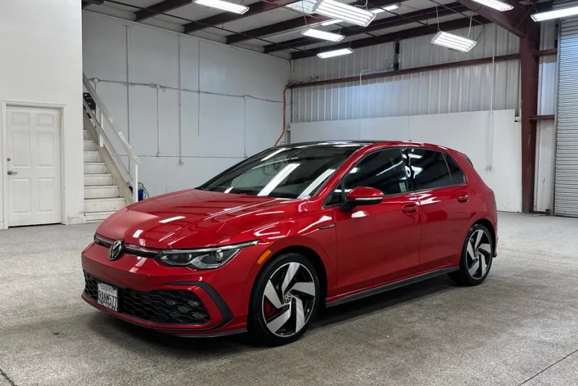 2022 Volkswagen Golf GTI SE photo 1