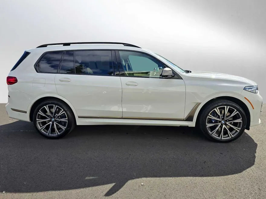 2022 Bmw X7 M50i photo 1