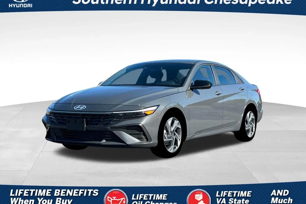 2025 Hyundai Elantra SEL Sport photo 1
