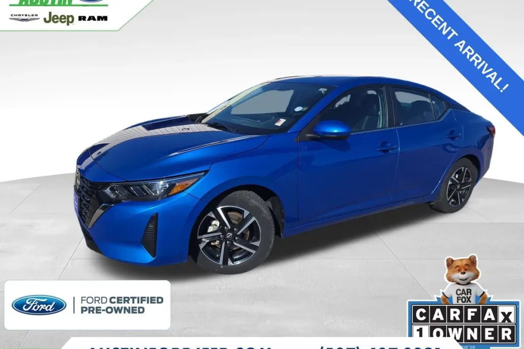 2024 Nissan Sentra SV photo 1