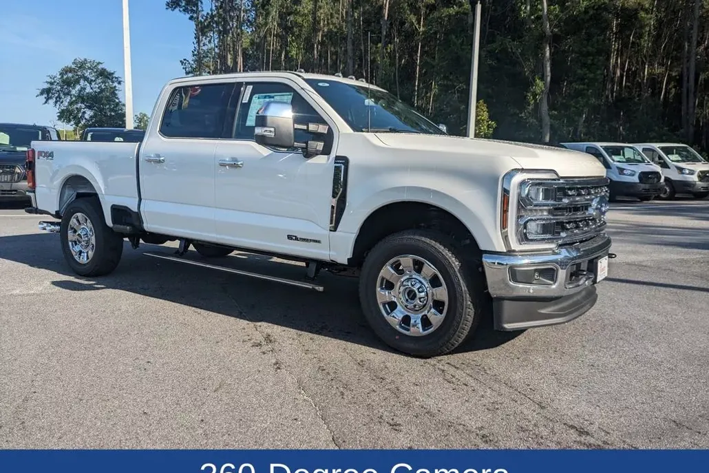 2025 Ford F-250 Lariat photo 1