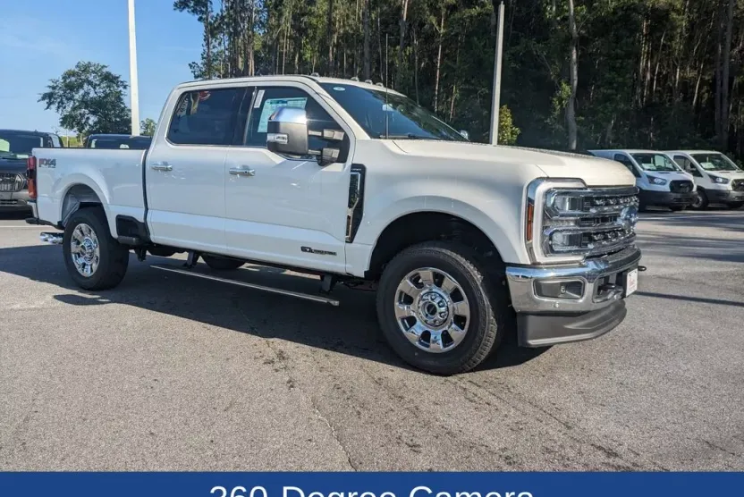 2025 Ford F-250 Lariat photo 1