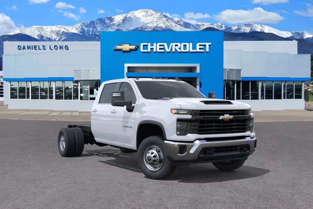 2025 Chevrolet Silverado 3500HD Work Truck photo 1