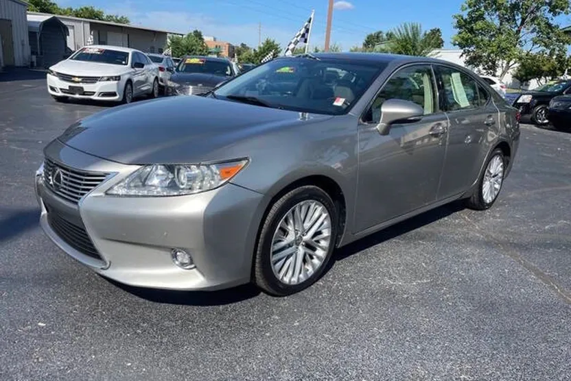 2015 Lexus ES 350 photo 1