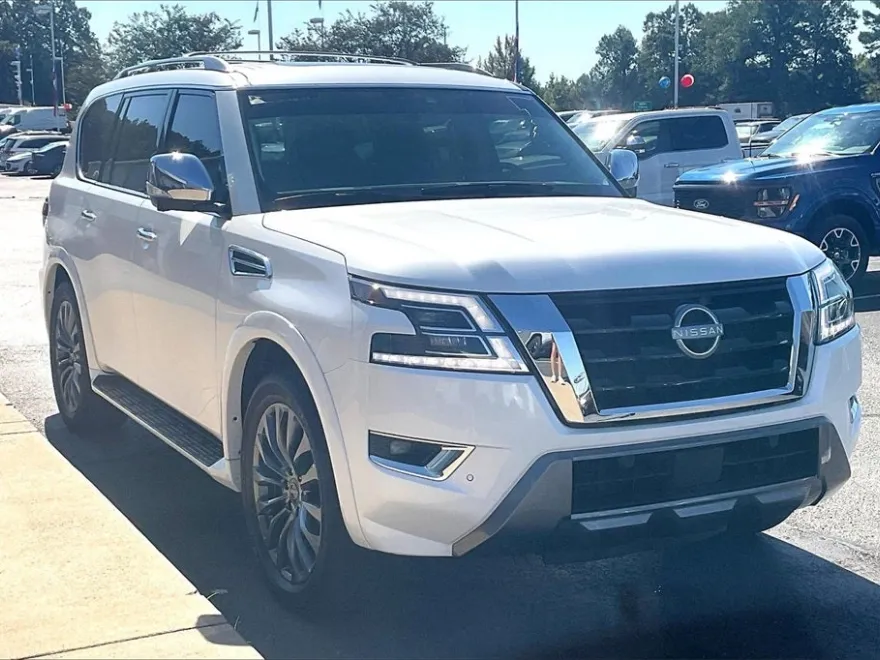 2024 Nissan Armada Platinum photo 1