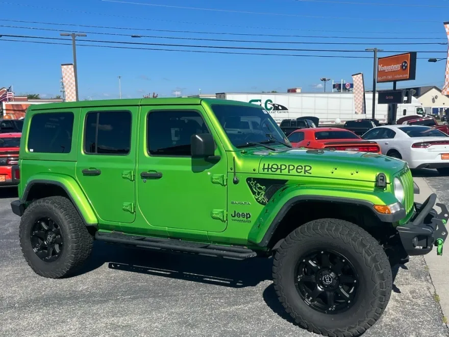 2020 Jeep Wrangler Unlimited Sahara photo 1