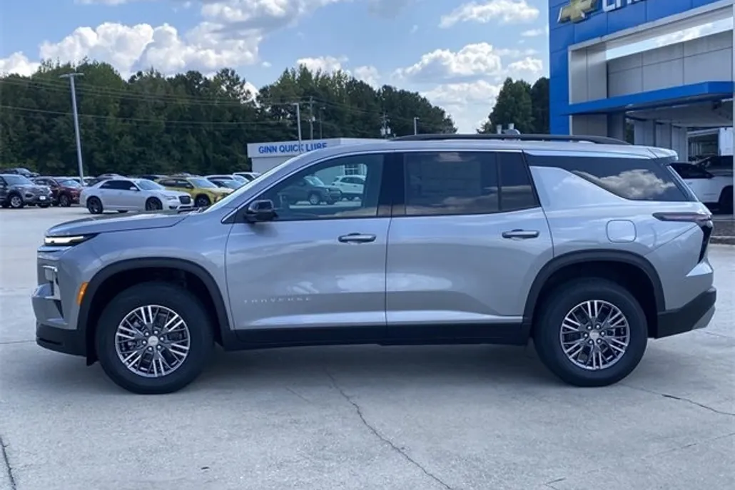 2026 Chevrolet Traverse photo 1