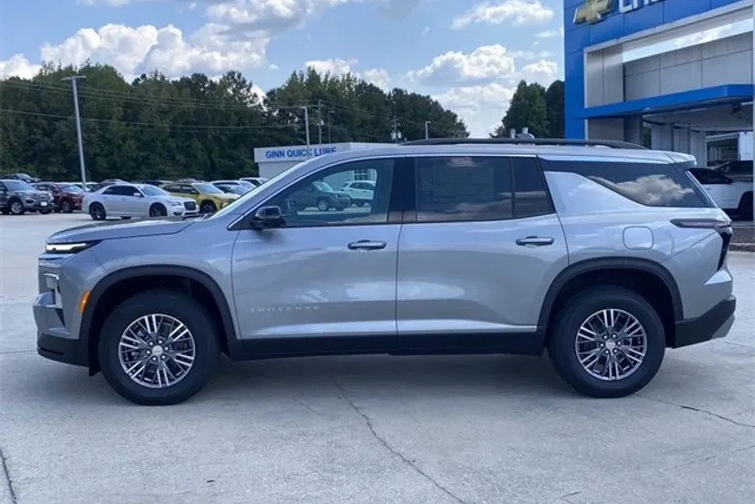 2026 Chevrolet Traverse photo 1