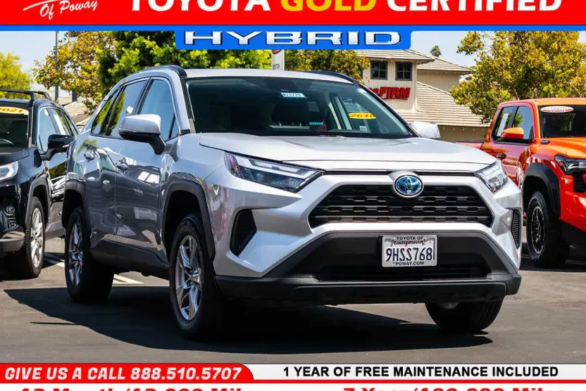 2022 Toyota RAV4 Hybrid XLE photo 1
