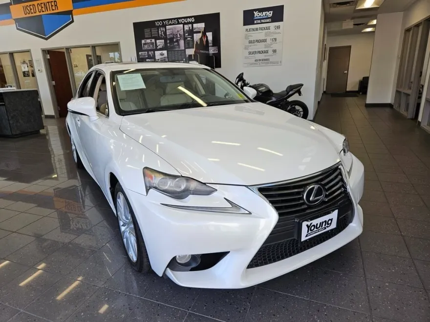 2014 Lexus IS 250 photo 1