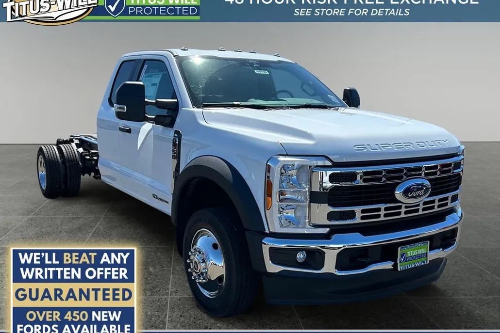2025 Ford F-550 photo 1