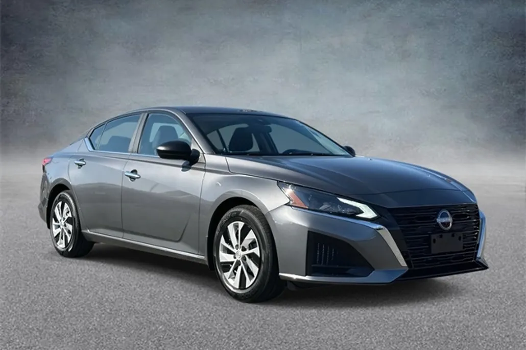 2025 Nissan Altima 2.5 S photo 1