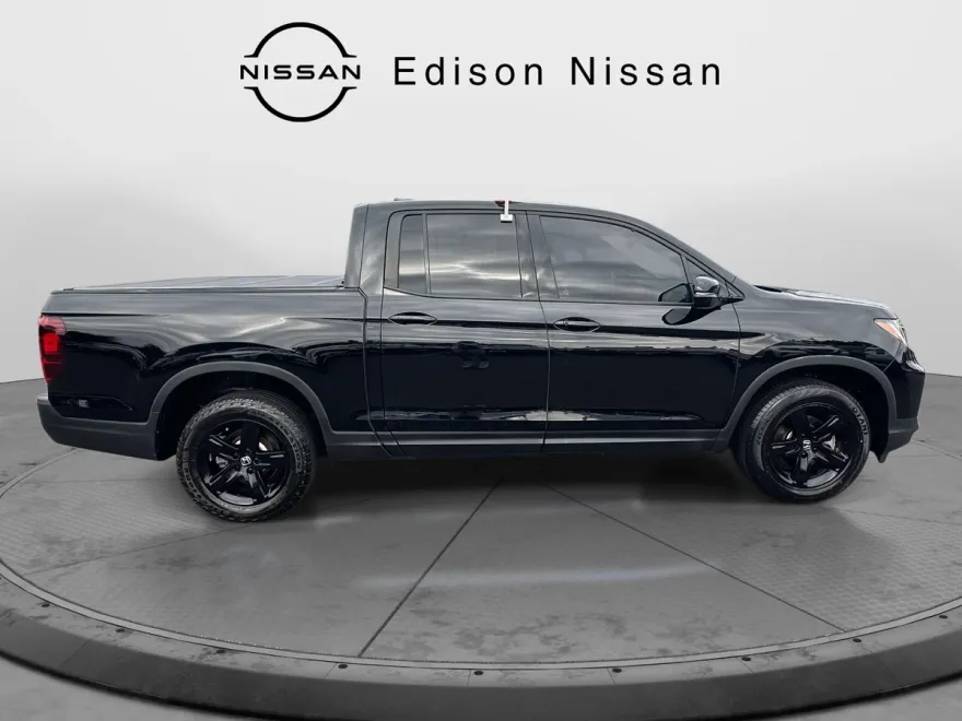 2023 Honda Ridgeline Black Edition photo 1
