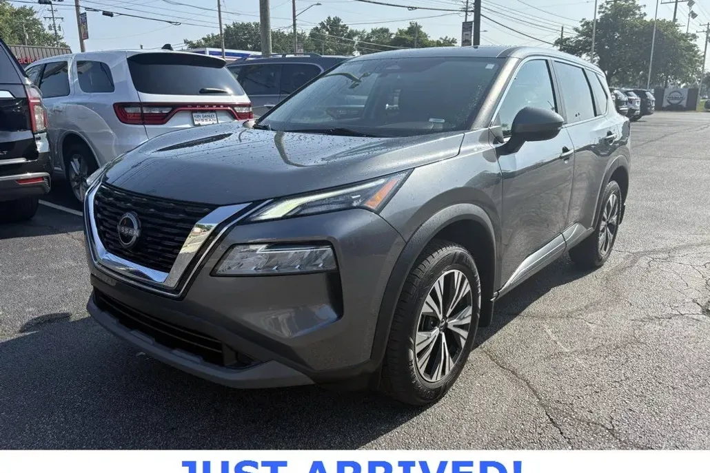 2022 Nissan Rogue SV photo 1
