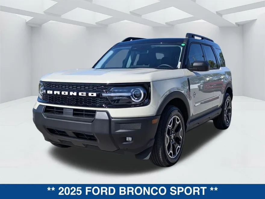 2025 Ford Bronco Sport Outer Banks photo 1