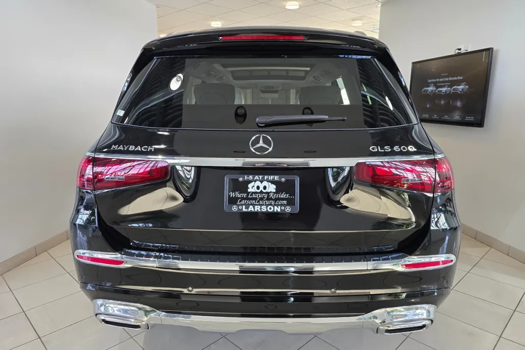 2025 Mercedes Benz GLS Maybach 600 photo 1