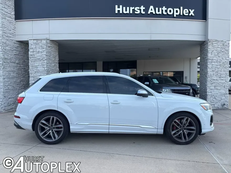 2025 Audi SQ7 Premium Plus photo 1