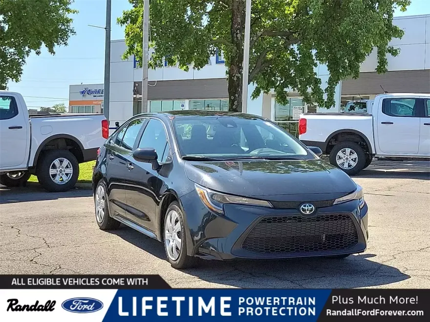 2022 Toyota Corolla LE photo 1