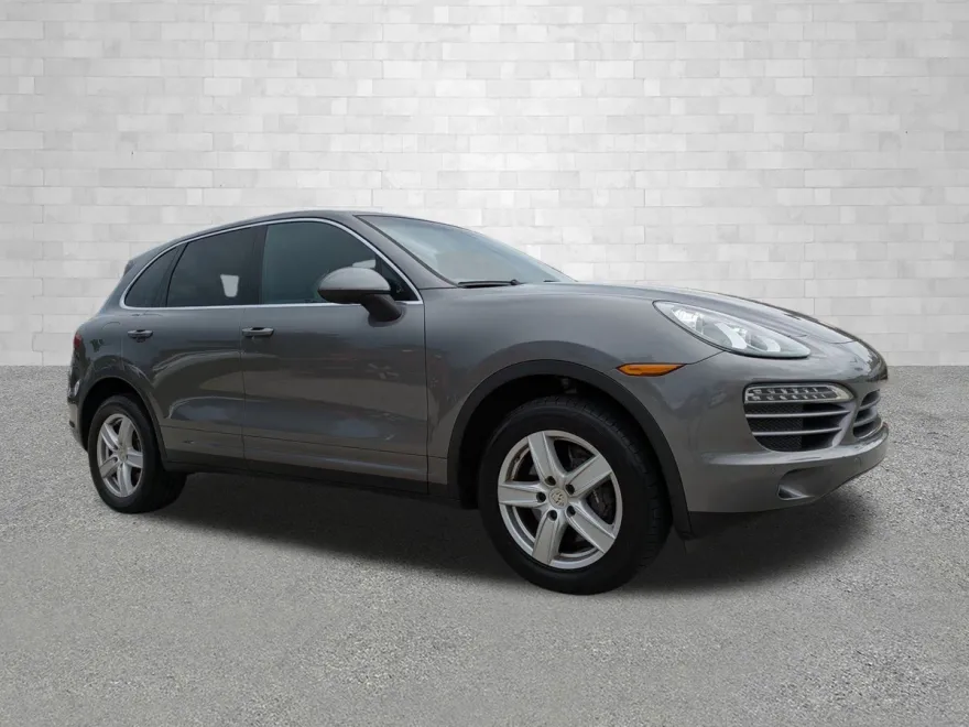 2011 Porsche Cayenne photo 1