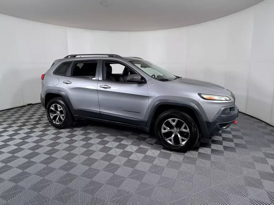 2014 Jeep Cherokee Trailhawk photo 1