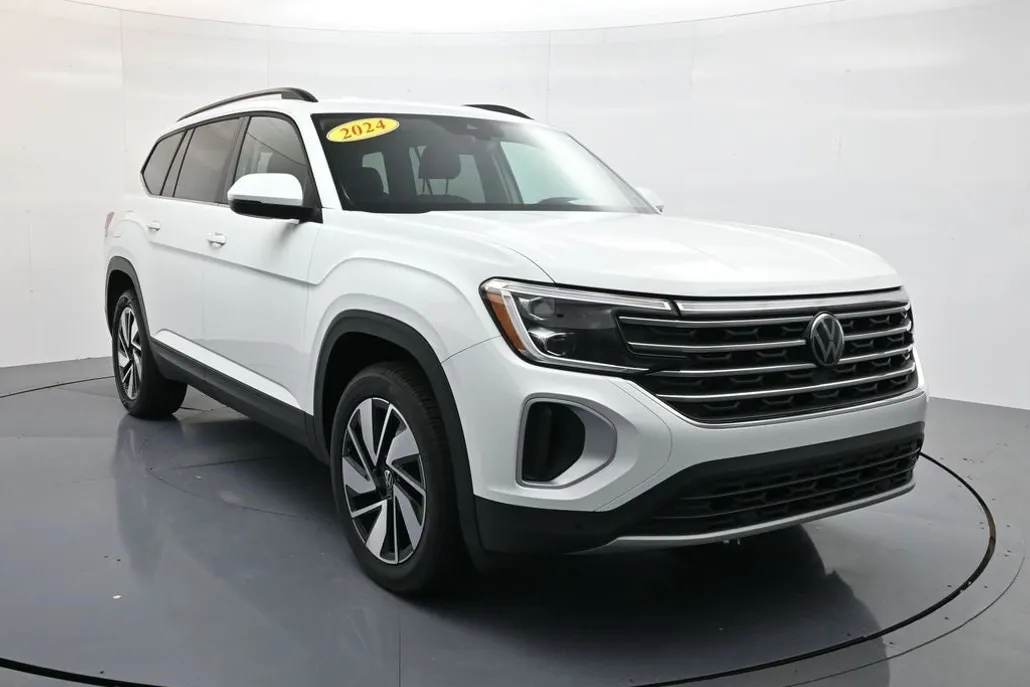 2024 Volkswagen Atlas SE Technology photo 1