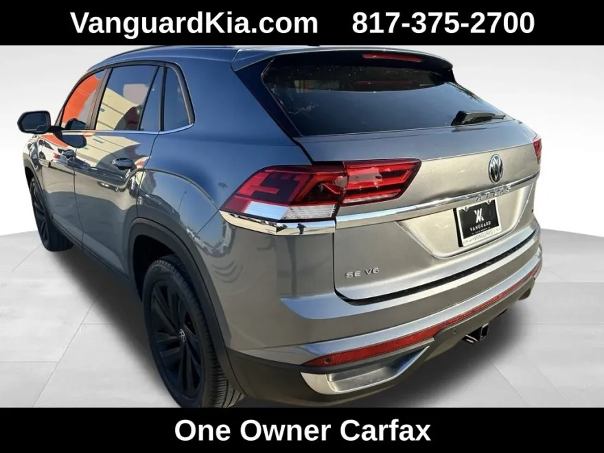 2021 Volkswagen Atlas Cross Sport V6 SE Technology photo 1