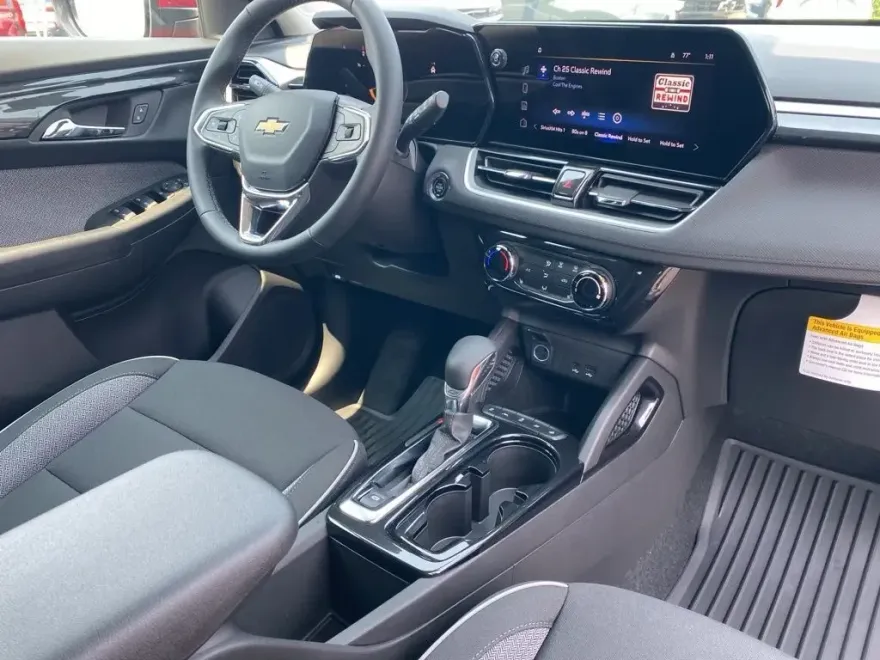 2026 Chevrolet Trailblazer LT photo 1