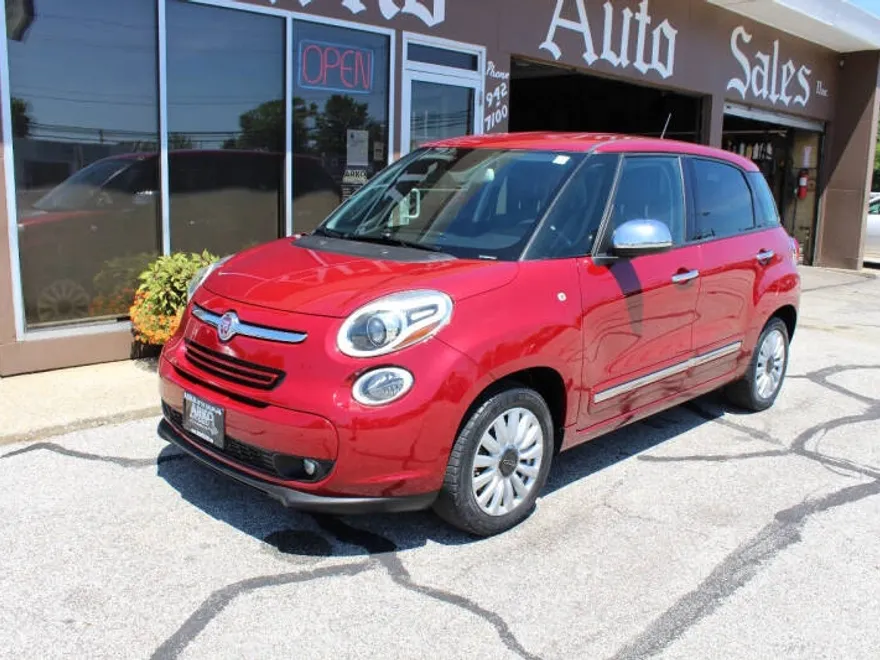 2015 Fiat 500L Lounge photo 1