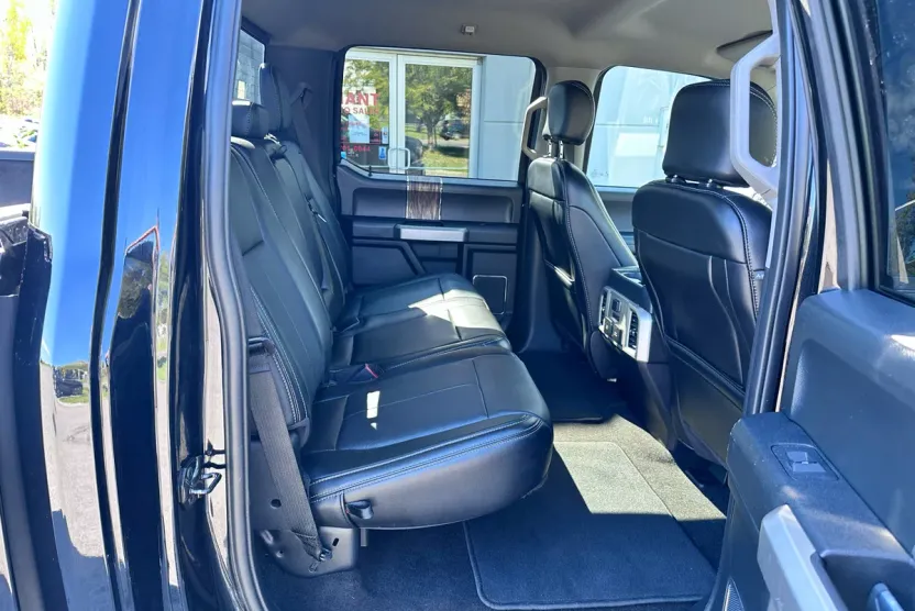 2020 Ford F-150 Lariat photo 1