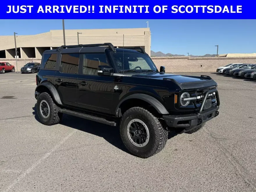 2022 Ford Bronco Outer Banks photo 1