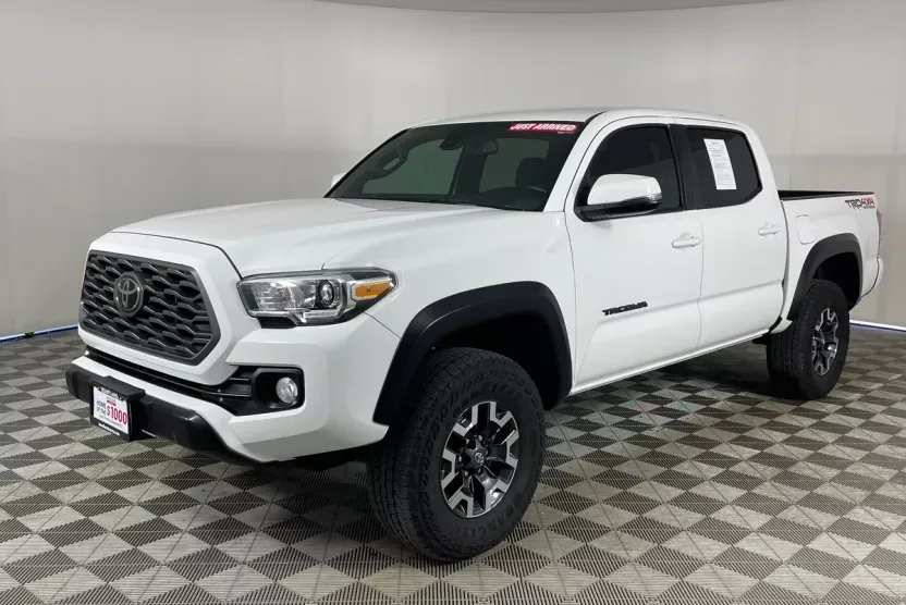 2022 Toyota Tacoma TRD Off-Road photo 1