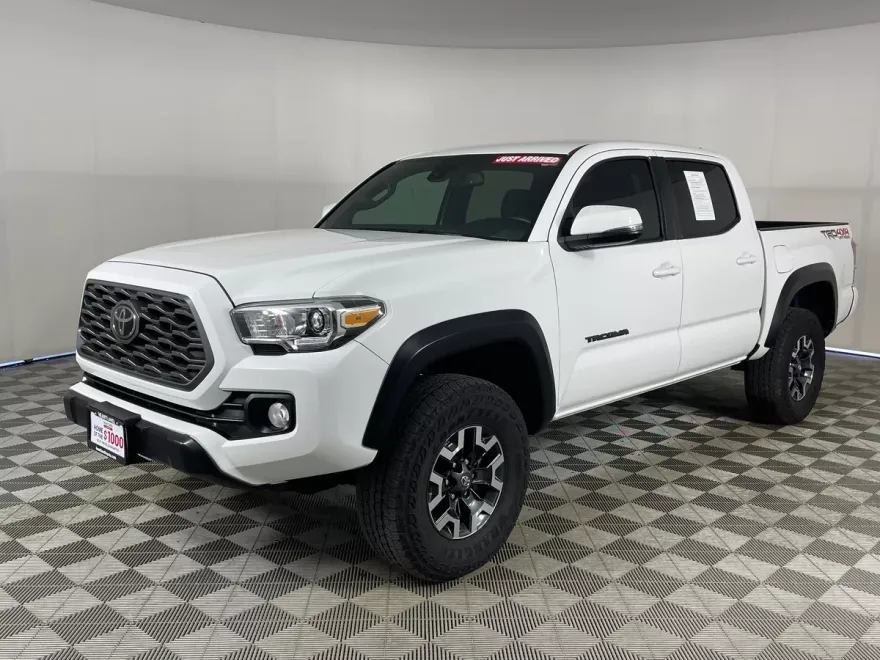 2022 Toyota Tacoma TRD Off-Road photo 1