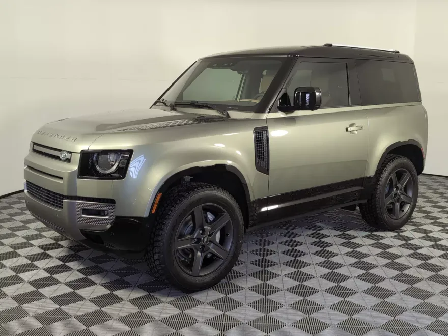 2025 Land Rover Defender X-Dynamic SE photo 1