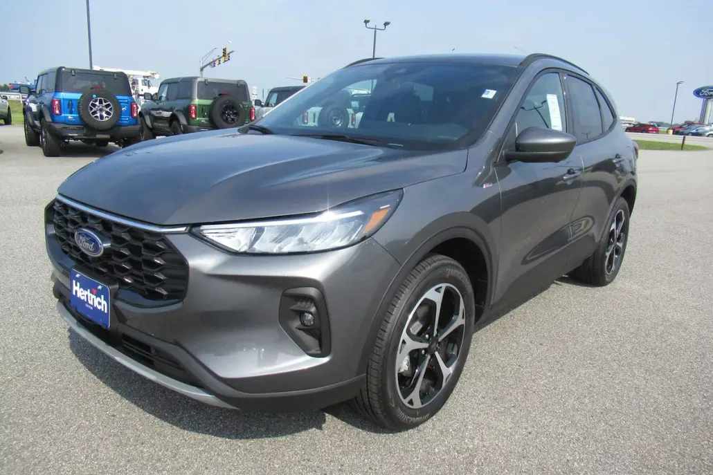 2025 Ford Escape ST-Line Select photo 1
