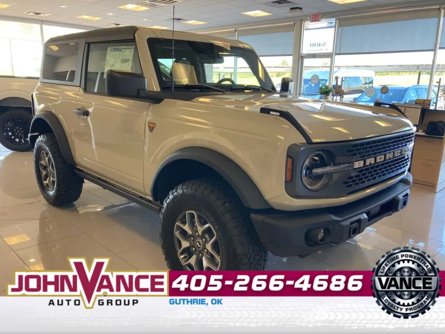 2025 Ford Bronco Badlands photo 1