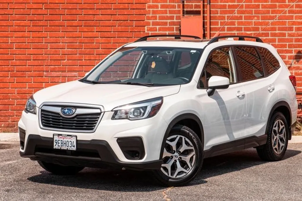2020 Subaru Forester Premium photo 1