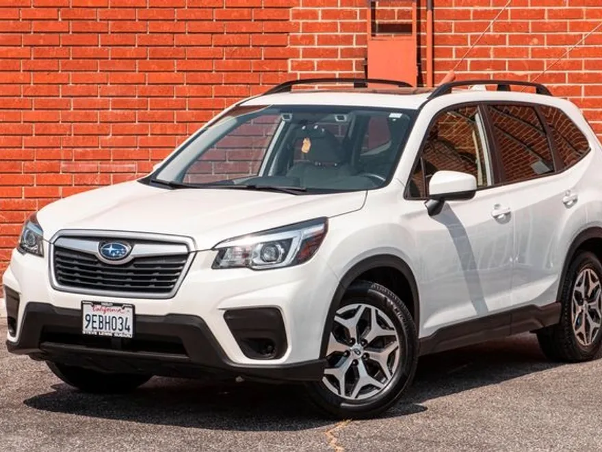 2020 Subaru Forester Premium photo 1