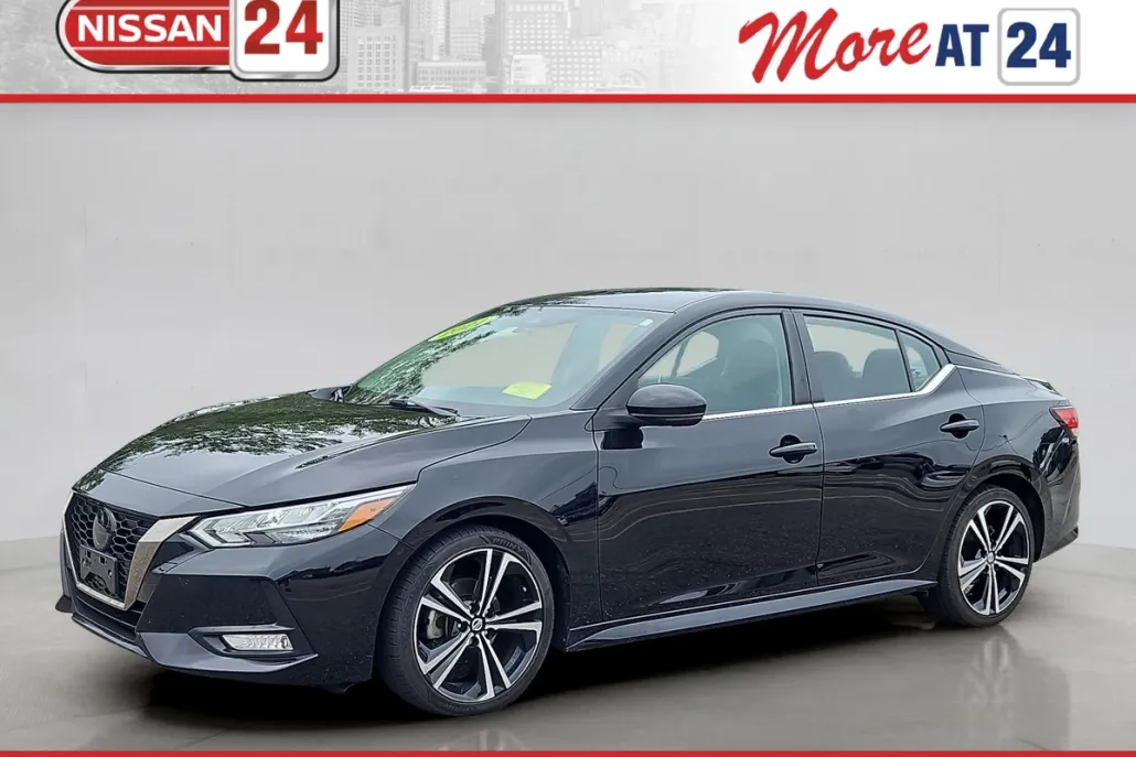 2021 Nissan Sentra SR photo 1